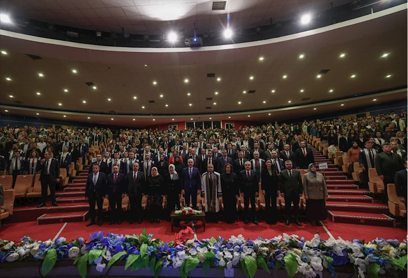  Kurtulmuş, Aydın Adnan Menderes Üniversitesinin Akademik Yıl açılışında konuştu