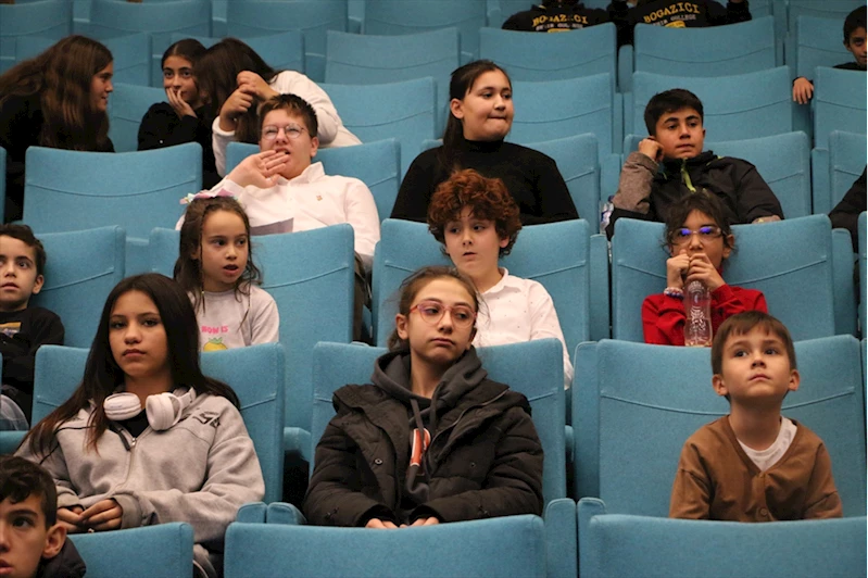 Kütahya’da ilk defa kurulan çocuk meclisinde başkanlık seçimi yapıldı