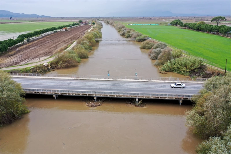  Büyük Menderes Nehri Yağışlarla Canlandı, Çiftçiler İçin Bereket Kapısı Oldu