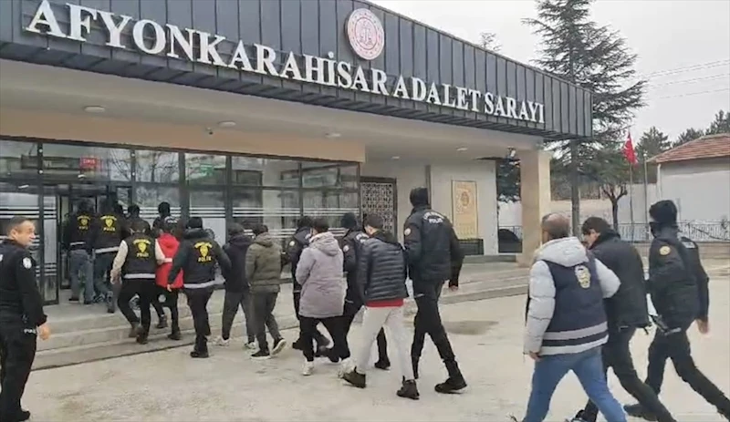 Afyonkarahisar Merkezli Dolandırıcılık Operasyonu: 8 Zanlı Tutuklandı