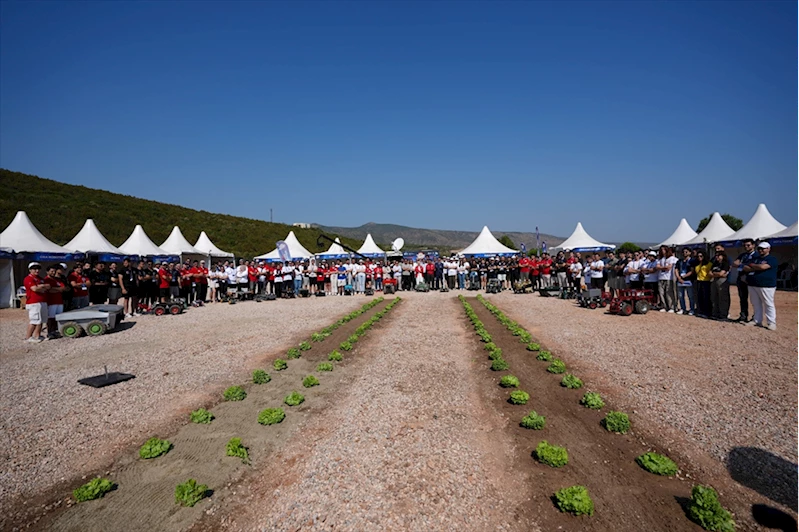 Tarımsal insansız kara araçları TEKNOFEST için piste çıktı