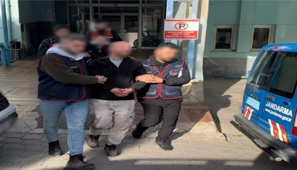 Denizli’de Jandarmadan Operasyon: Üç Firari Yakalandı