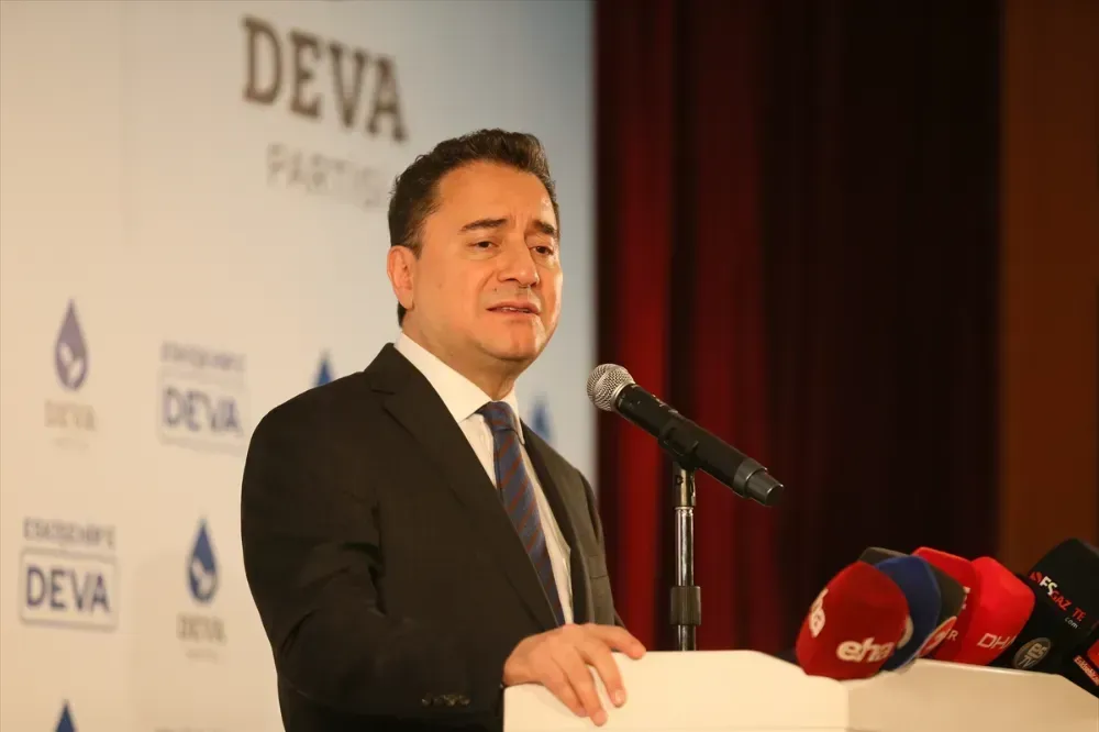 Ali Babacan:  “Suriye’nin ve dolayısıyla bölgemizin istikrarını bozacak saldırıları kınıyorum”